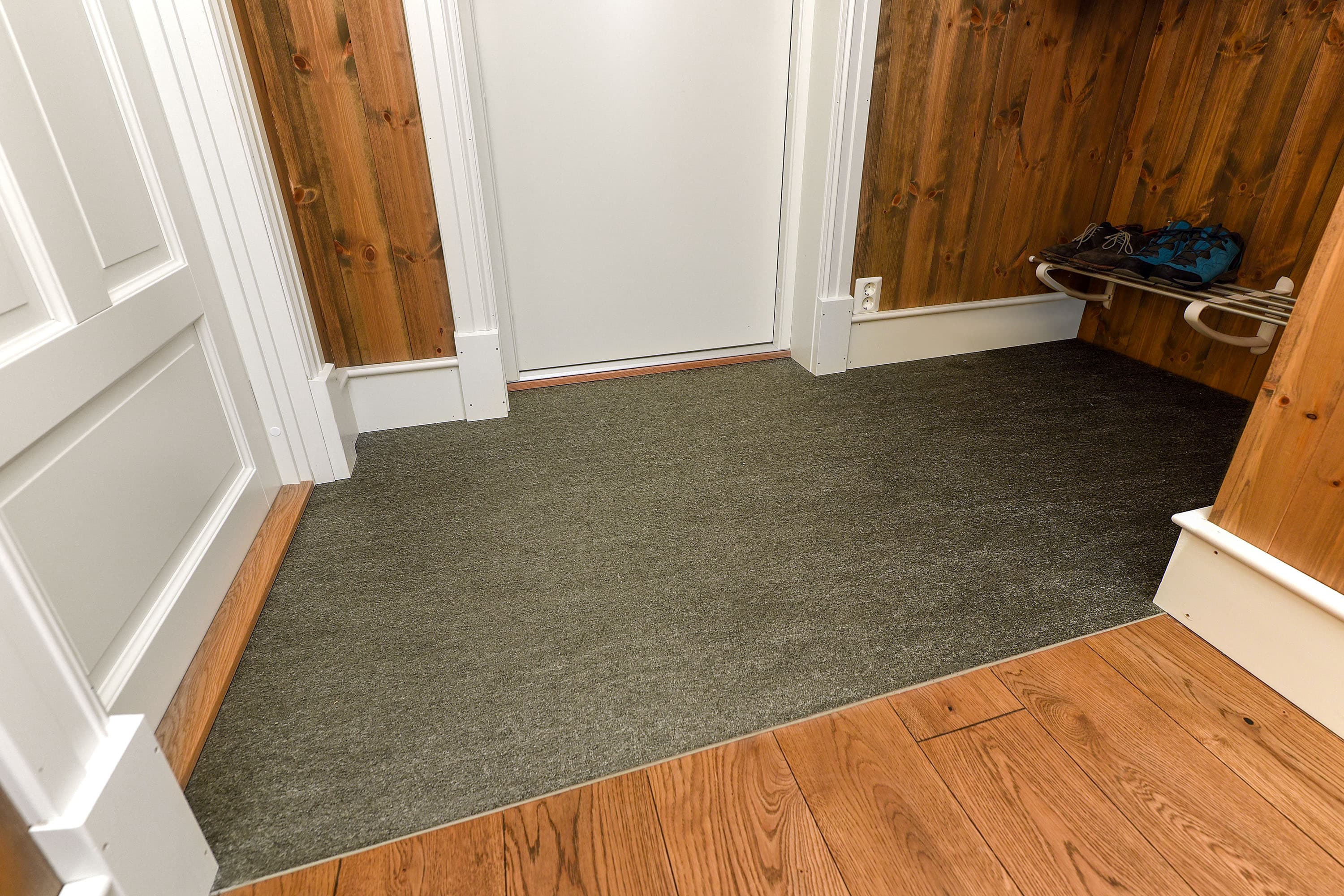 Gulvhelle Oppdal Mørk 20 mm